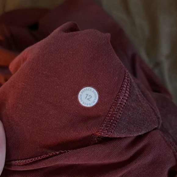 Lululemon Inner Glow Shorts Sz 12 - Picture 2 of 2